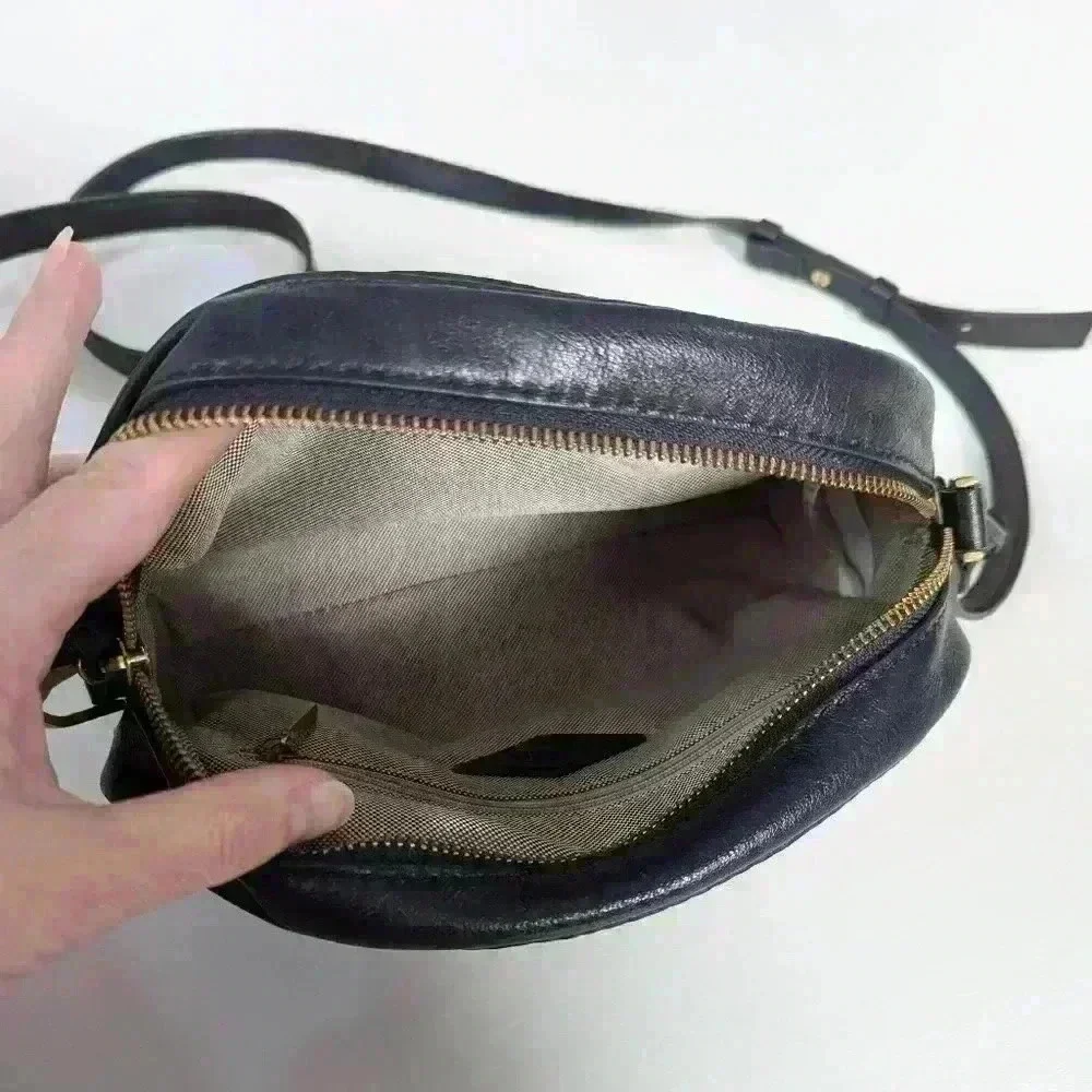 Fossil Chelsea Navy Rainbow Striped Leather Crossbody Bag Purse.